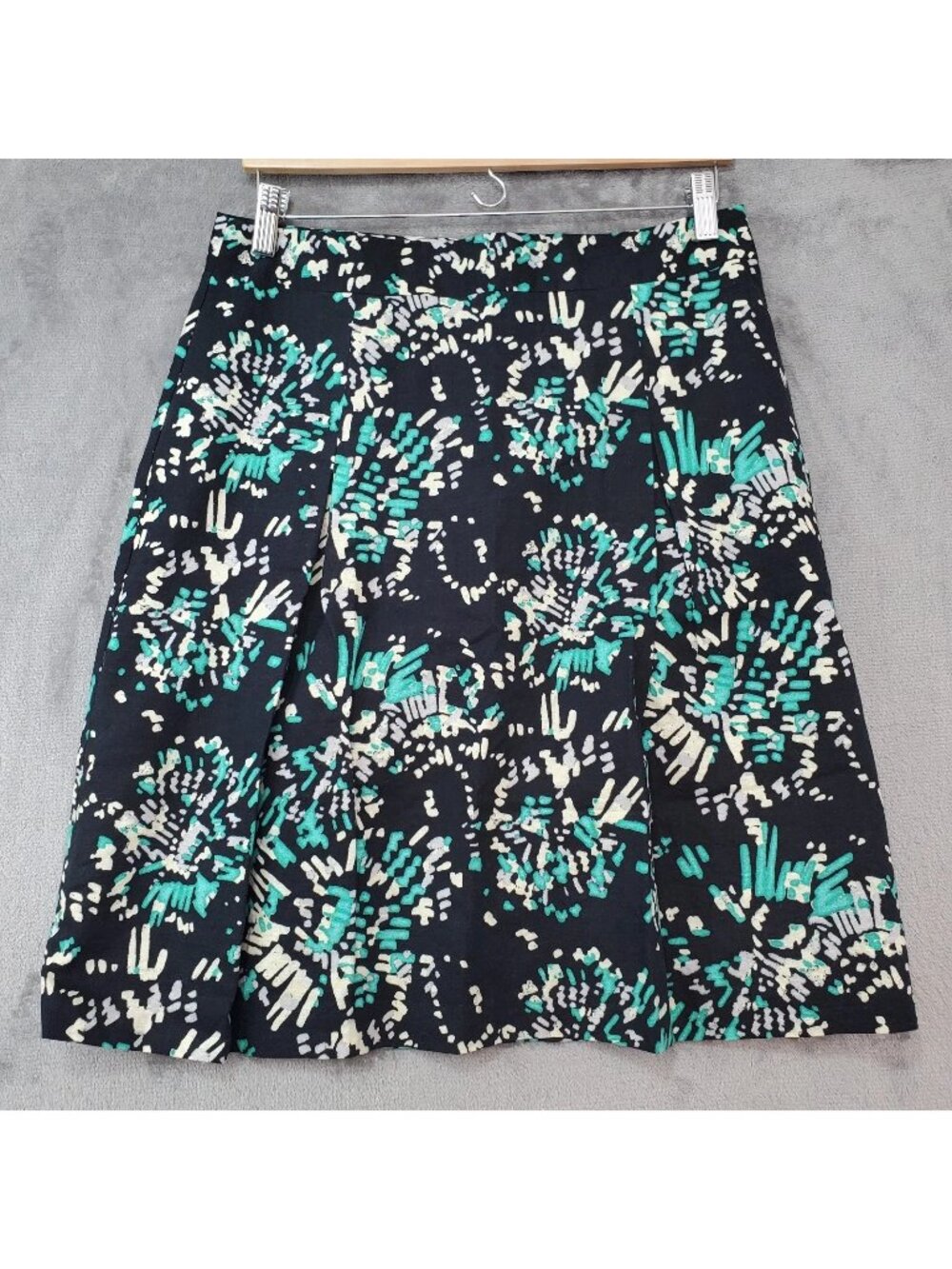 Womens Skirt Size 8 Linen Cotton Floral Print Black Boho Resort Vacation Knee